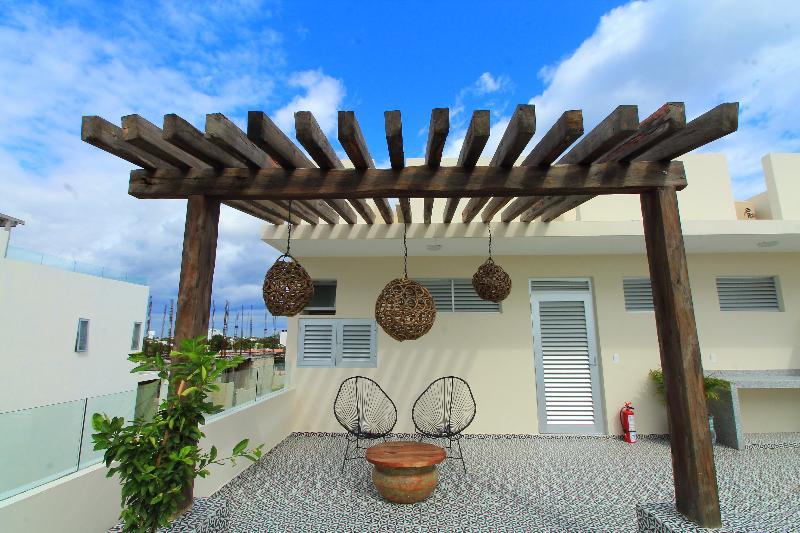 Mora & By Kalma Apartahotel 3*