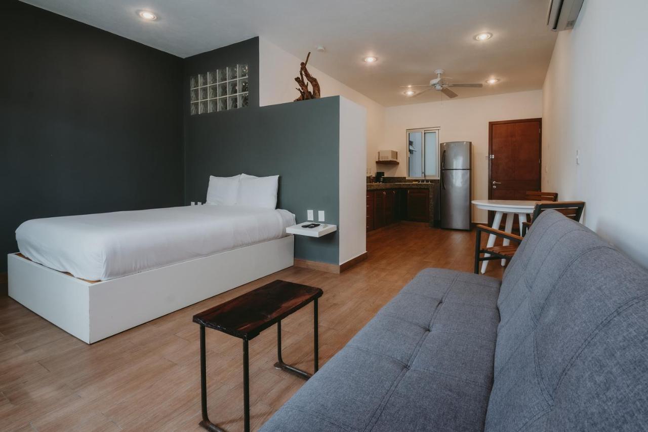 Mora & By Kalma Apartahotel